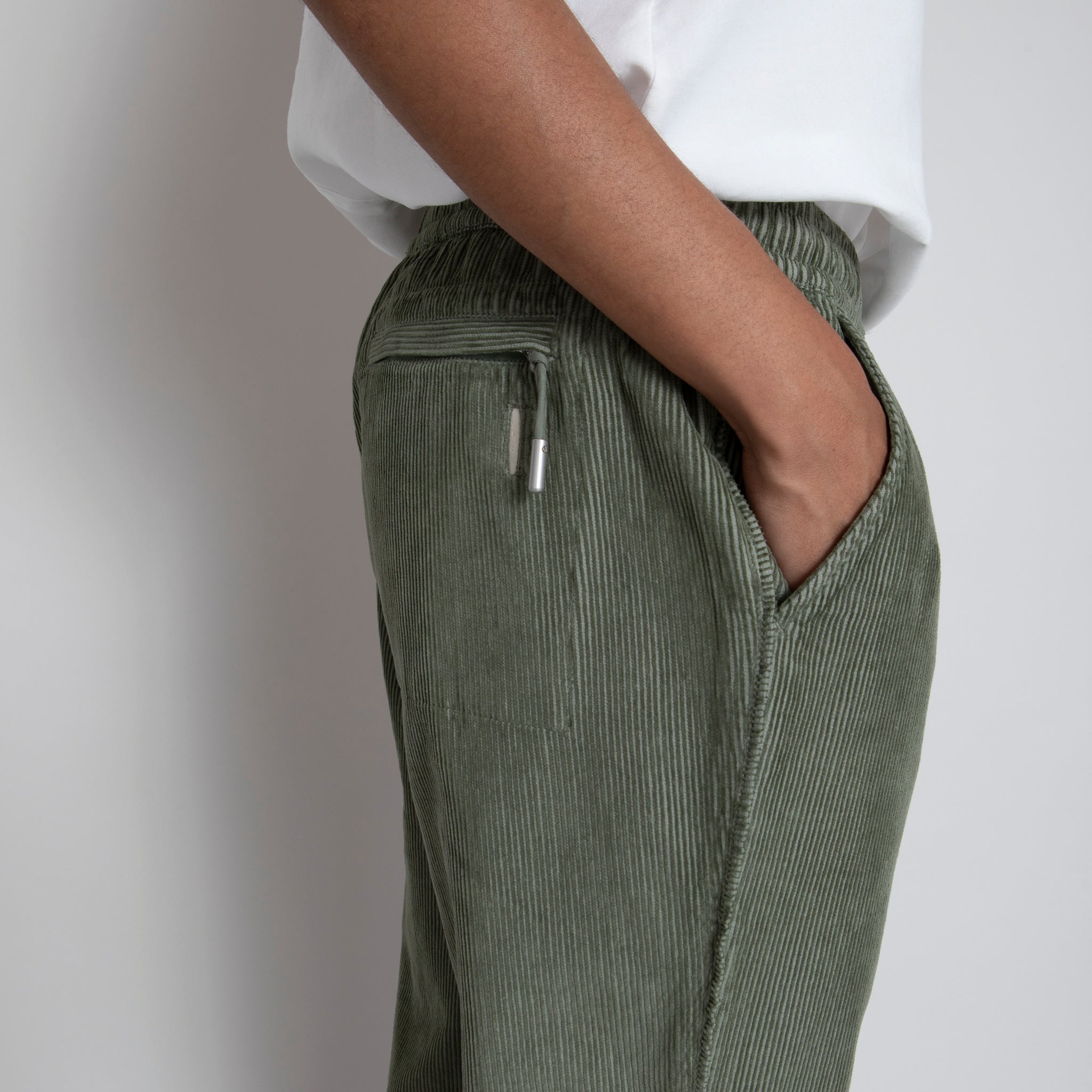 Folk | Drawcord Signal Pant - Olive Cord